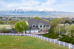 Photo 1 for 1910 E Canyon Ridge Drive