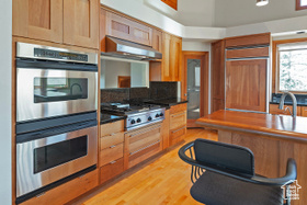 Photo 6 for 152 N Silver Oak Rd