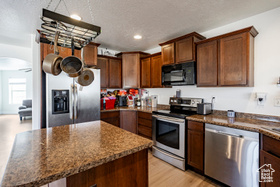 Photo 6 for 4043 E Oakland Hills Dr