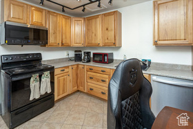 Photo 4 for 1381 W Beacon Hill Dr