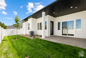 Photo 4 for 549 N Legend Way #C/466
