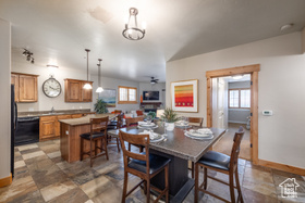 Photo 3 for 5519 N Lillehammer Ln #1201