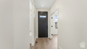 Photo 5 for 2298 E Parkside Cir