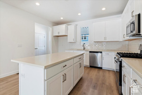 Photo 5 for 933 S Mathilda Dr #266