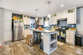 Photo 2 for 370 Galahad St