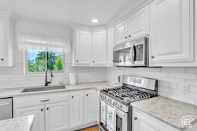 Photo 4 for 982 Orchard Dr