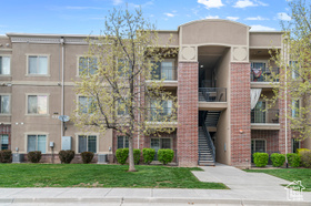 Photo 1 for 170 E Belmont Ave #B3