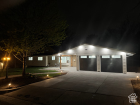 Photo 4 for 4698 S Bron Breck St