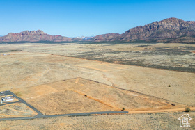 1372 S Desert Dr MLS #2081446