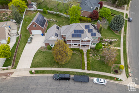 Photo 6 for 2076 Summerwood Dr