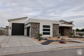 Photo 1 for 3842 S Kennedy Ln #124