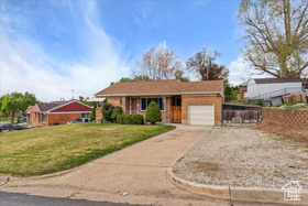 Photo 2 for 968 Bel Mar Dr