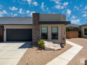 Photo 1 for 4605 S Wallace Cir