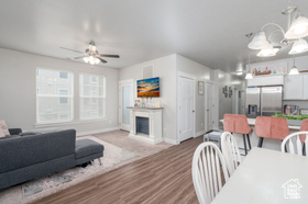Photo 4 for 1809 W Terra Vista Ln #H101