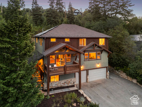 Photo 2 for 210 Parkview Dr