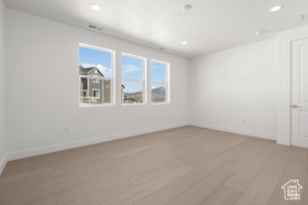 Photo 4 for 1154 W Gossamer Ln #10