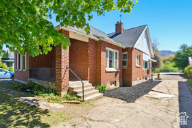 Photo 2 for 868 Washington Blvd