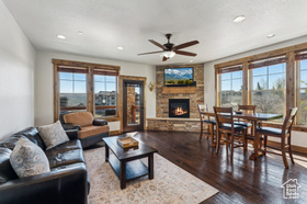 Photo 2 for 9855 N Vista Dr #104