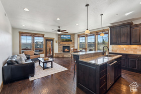 Photo 1 for 9855 N Vista Dr #104