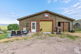Photo 2 for 1071 S Foothill Dr #1