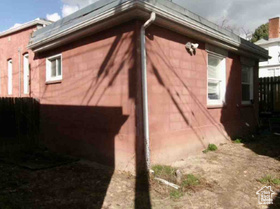 Photo 4 for 862 E Menlo Ave