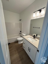 Photo 5 for 4886 N Springfield Cir #13