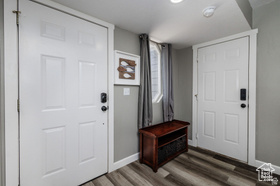 Photo 5 for 917 N Harbor Village Dr #4