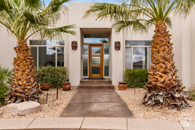 Photo 2 for 1640 S Agate Cir