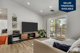 Photo 2 for 3860 S Mccall St #3C