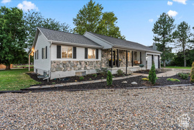 Photo 4 for 278 E Shepard Ln