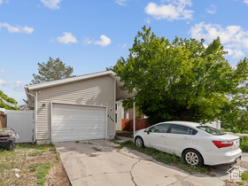 Photo 2 for 3043 S Arthurs Ct Ct