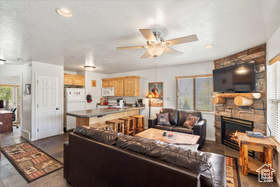 Photo 2 for 3562 N Fox Run Dr #403