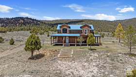 Photo 2 for 4150 W Pink Cliffs Dr