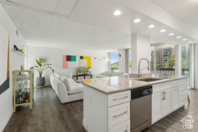 Photo 5 for 131 E 1st Ave #305