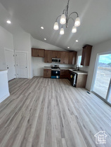 Photo 3 for 2368 E Sego Liliy Dr