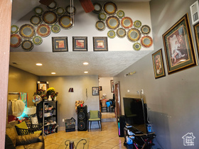 Photo 4 for 801 W Genesee Ave