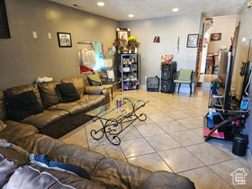 Photo 5 for 801 W Genesee Ave