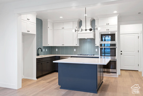 Photo 4 for 11437 S Watercourse Rd #183