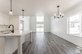 Photo 3 for 1003 N 3685 West #246