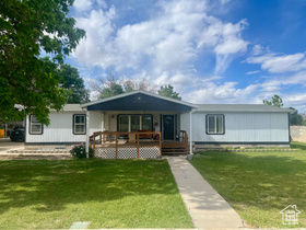 Photo 1 for 465 E Kings Ln