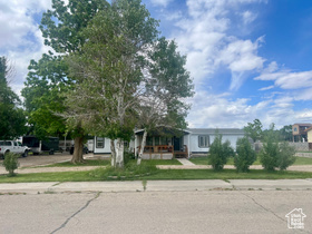 Photo 2 for 465 E Kings Ln