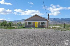 Photo 2 for 1665 S Kennedy Dr
