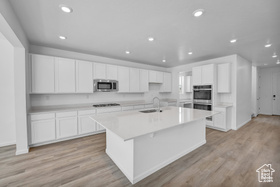 Photo 2 for 2018 E Burger St #1232