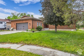 Photo 2 for 926 N 400 East