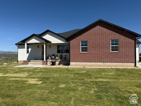 Photo 1 for 21747 N 11300 East #1