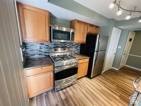 Photo 3 for 2220 E Murray Holladay Rd