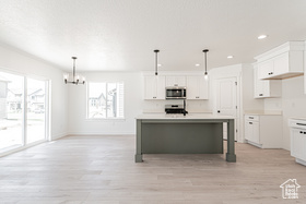 Photo 6 for 1077 N 3685 West #252