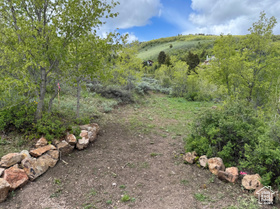 Photo 5 for 395 Hickock Dr #309