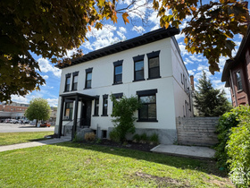 Photo 3 for 376 E Broadway