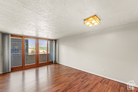 Photo 4 for 230 E Broadway #504